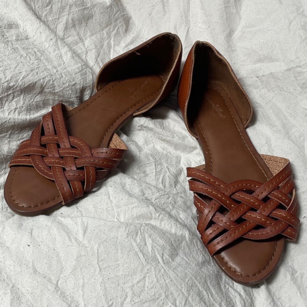 Universal Thread Cognac Woven D’Orsay Flats
